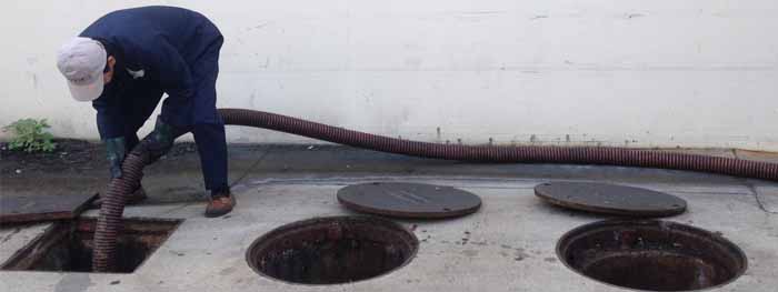 Service increments can differ based on the size of unit and amount of FOGS waste volume passing through the device. Though, overall average of cleaning increment will typically be every 4 weeks for indoor small grease trap, while larger outdoor grease interceptor are pumped and cleaned every 3 months or 12 weeks majority of the time unless the business can prove to the city inspectors.