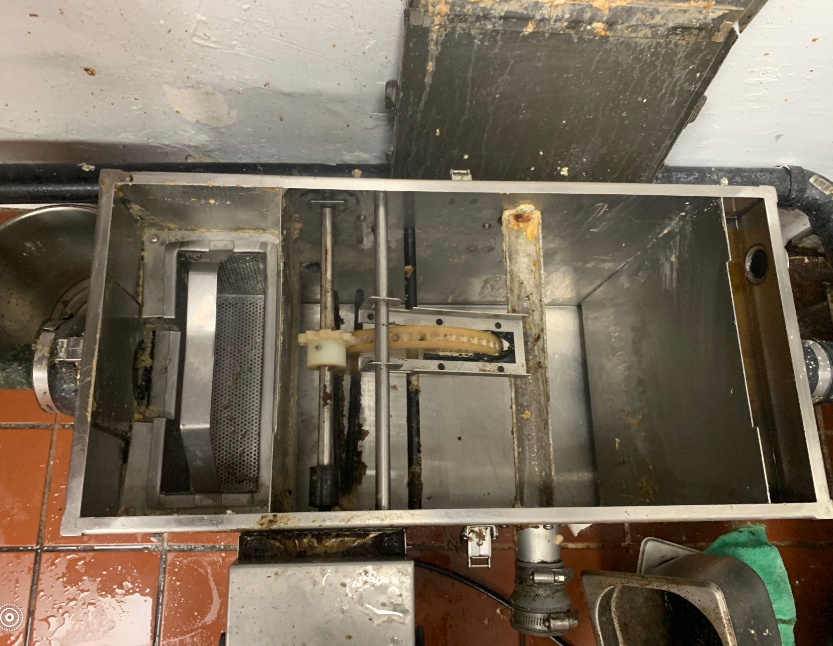 clean grease trap after a successful San Bernardino Grease Trap Cleaning